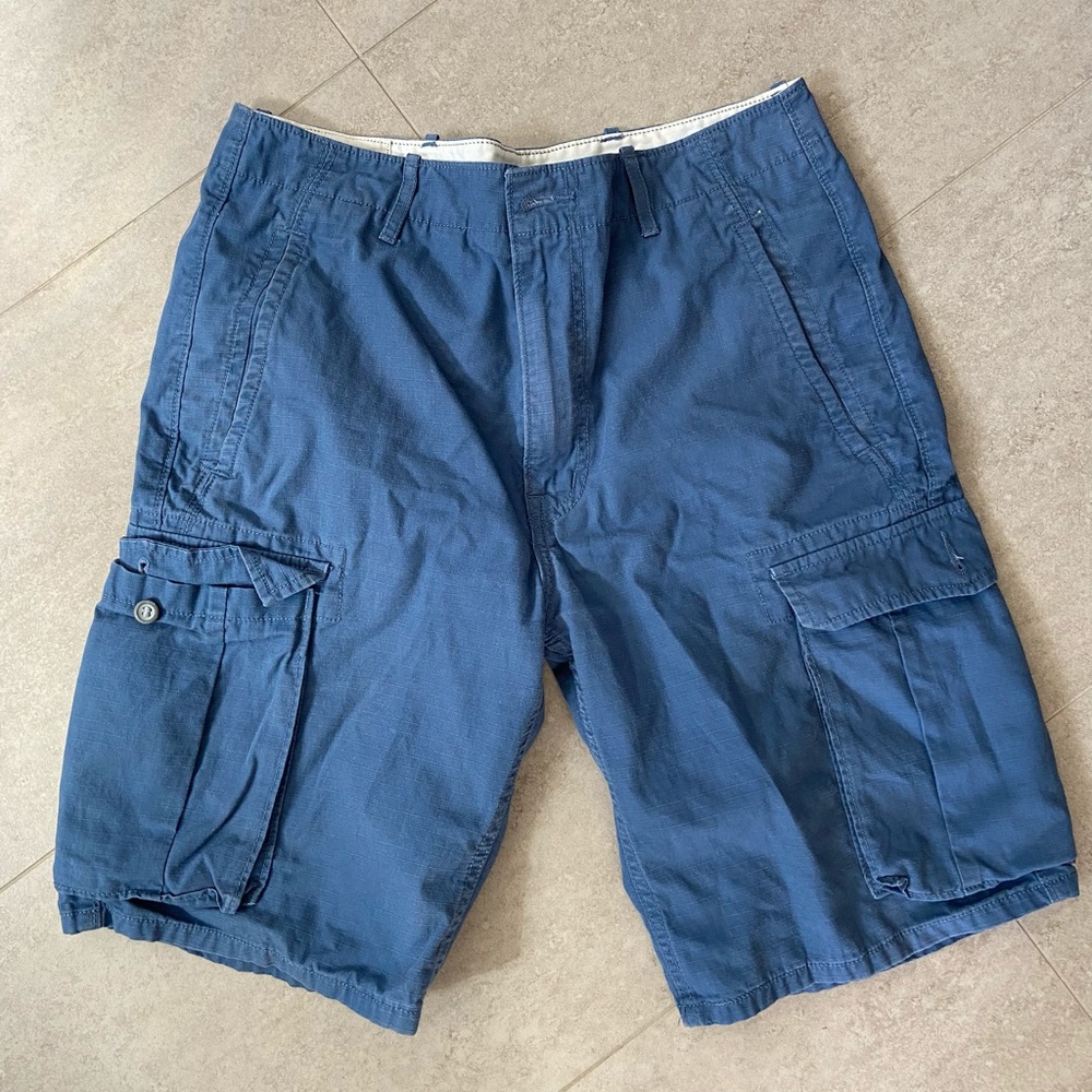 Levi’s cargo shorts